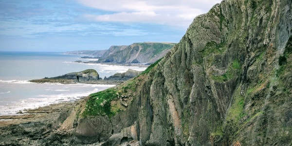 Wreakers Slab Sea Cliff in Cornwall